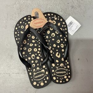 NWT Havaianas Black Leopard Print Women's Flip Flops Size 11